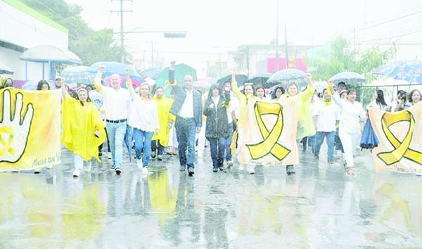 Ni La Lluvia Detuvo Marcha Por La Vida La Prensa De Coahuila