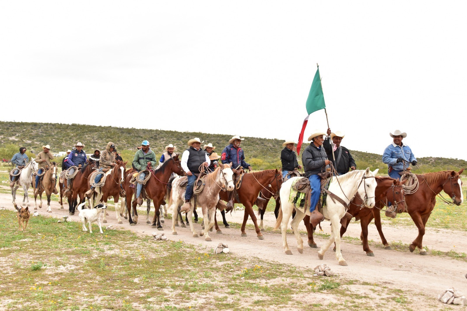 Encabeza Beto Villarreal Cabalgata Revolucionaria La Prensa De Coahuila