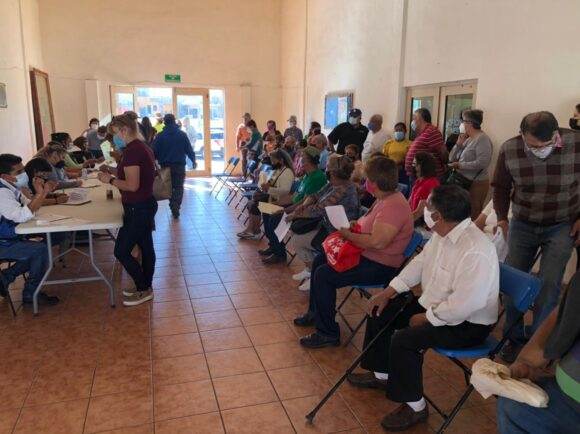 Se registran…y no los vacunan