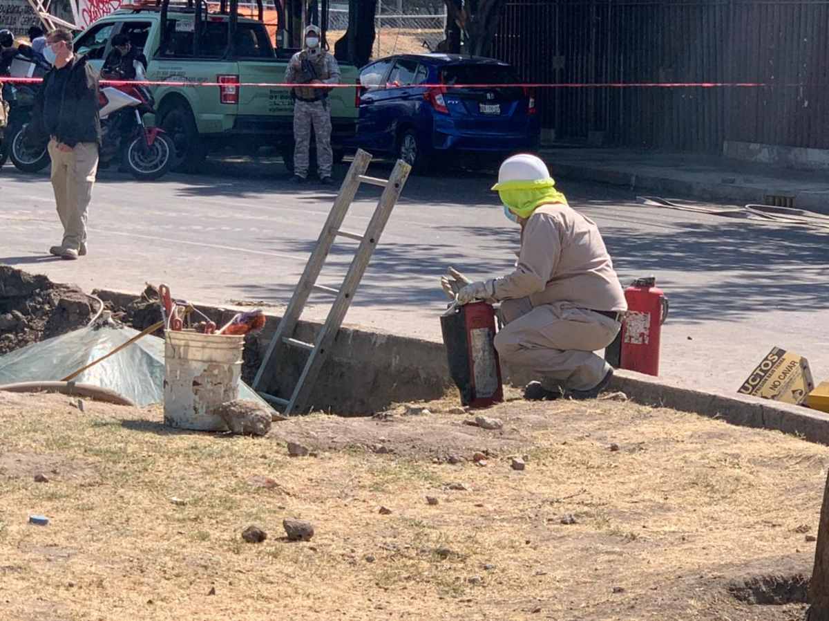 Hallan toma clandestina de gasolina en Azcapotzalco
