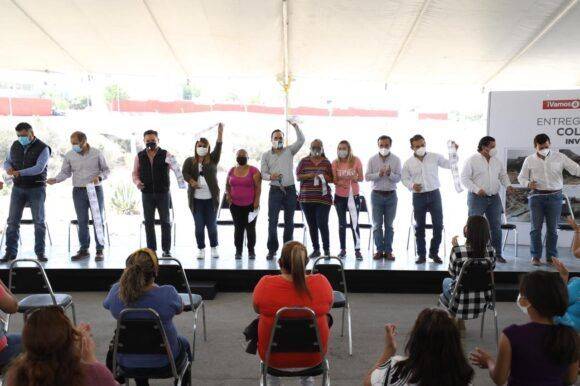 Mega puente peatonal une colonias al sur de Saltillo