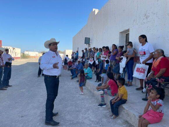 Visita Beto Villarreal ejidos de 4 Ciénegas