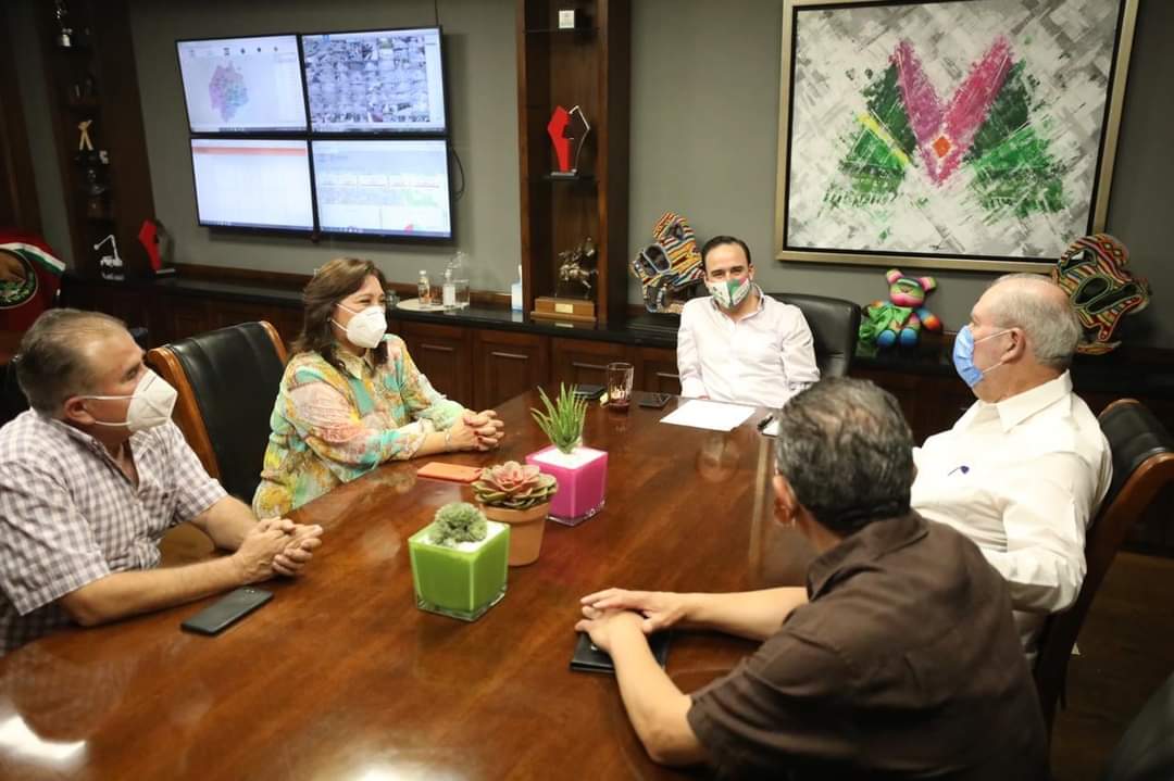 Alcalde de Saltillo comparte proyectos con Diana Haro