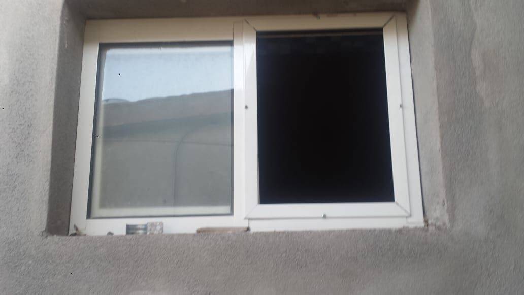 Roban ladrones casa; se llevan laptop y joyas