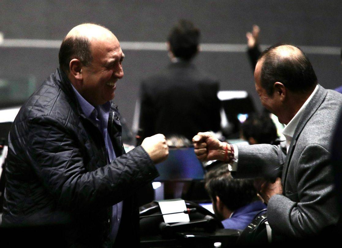 Morena no le podrá dar a AMLO su regalo presupuestal: Va por México