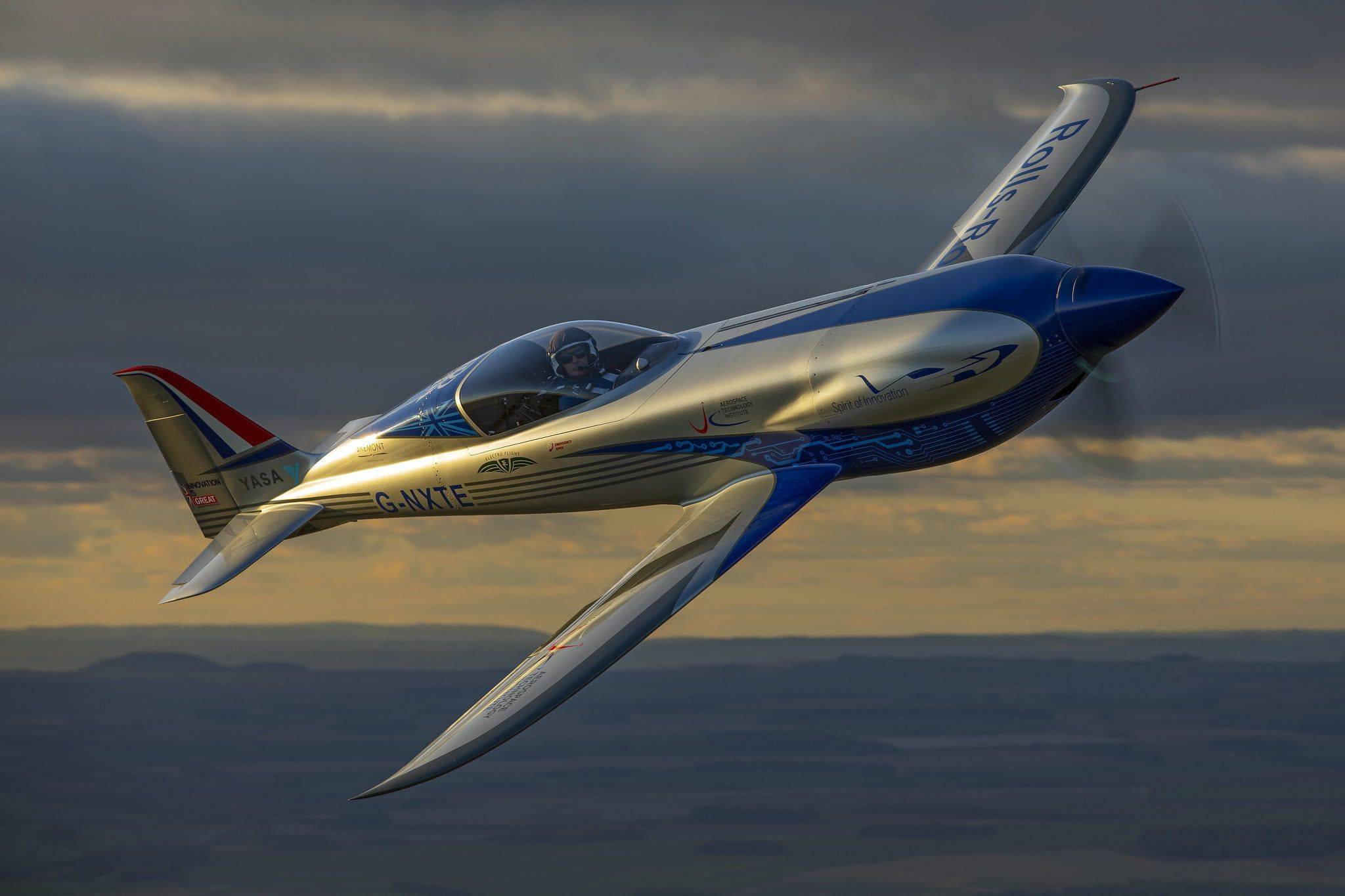 Rolls-Royce afirma haber desarrollado el avión totalmente eléctrico más rápido del mundo