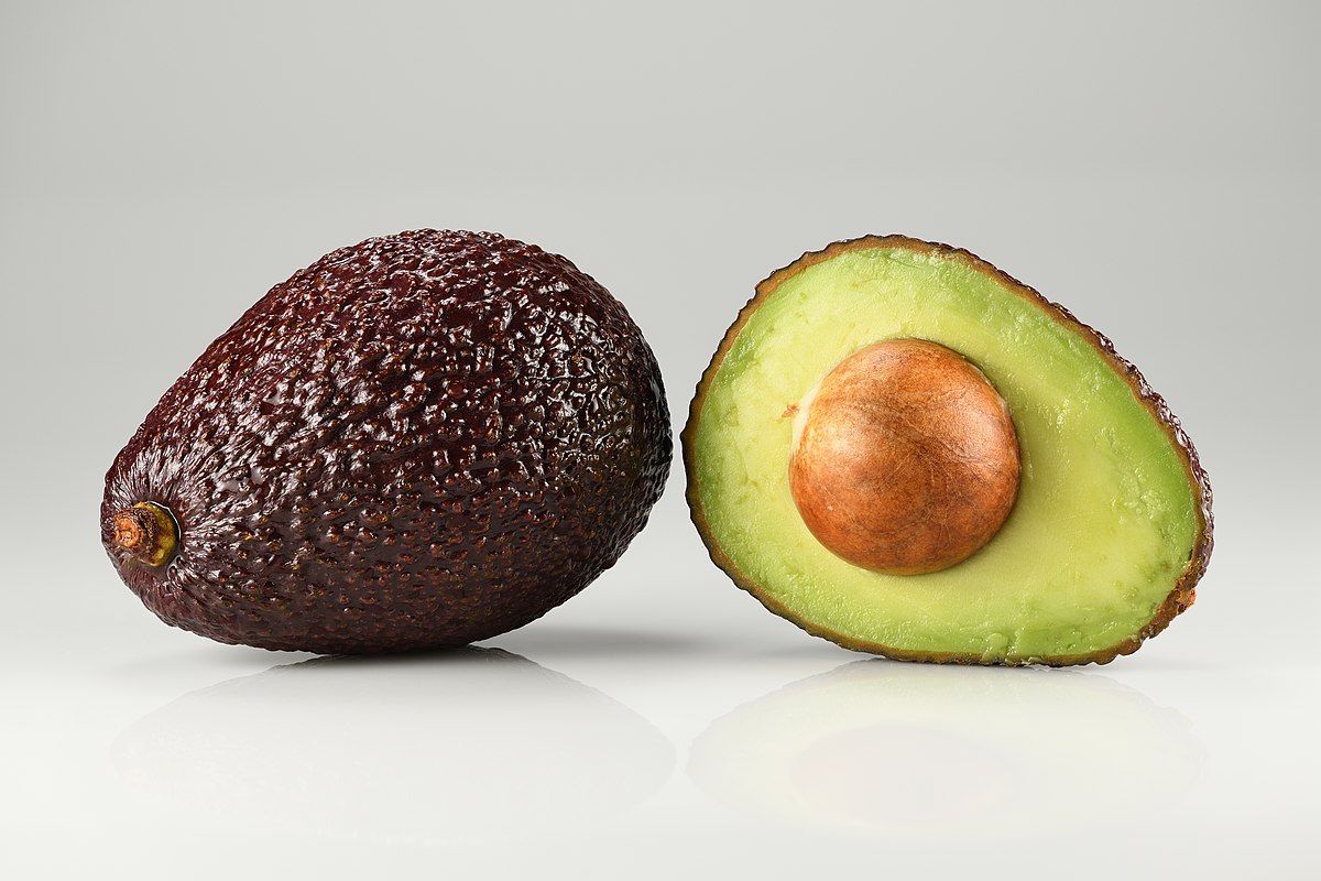 Consumir dos porciones a la semana de aguacate puede reducir el riesgo de un infarto, según un estudio