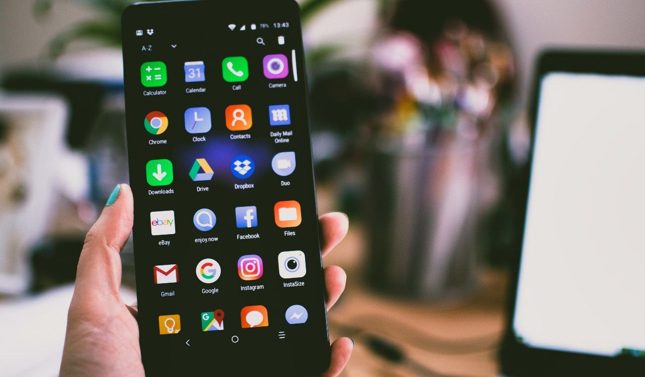 Cómo hacer una copia de lo más importante que tienes en el celular (y sufrir un poco menos si lo pierdes)