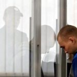 Condenan a ruso a cadena perpetua por crímenes de guerra