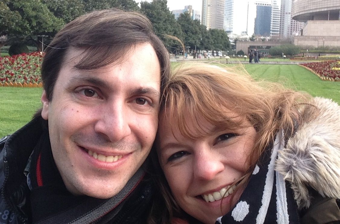 «El miedo ya no es al covid, es a lo que decidan hacer con tu cuerpo»: el pánico de una pareja argentina confinada en Shanghái