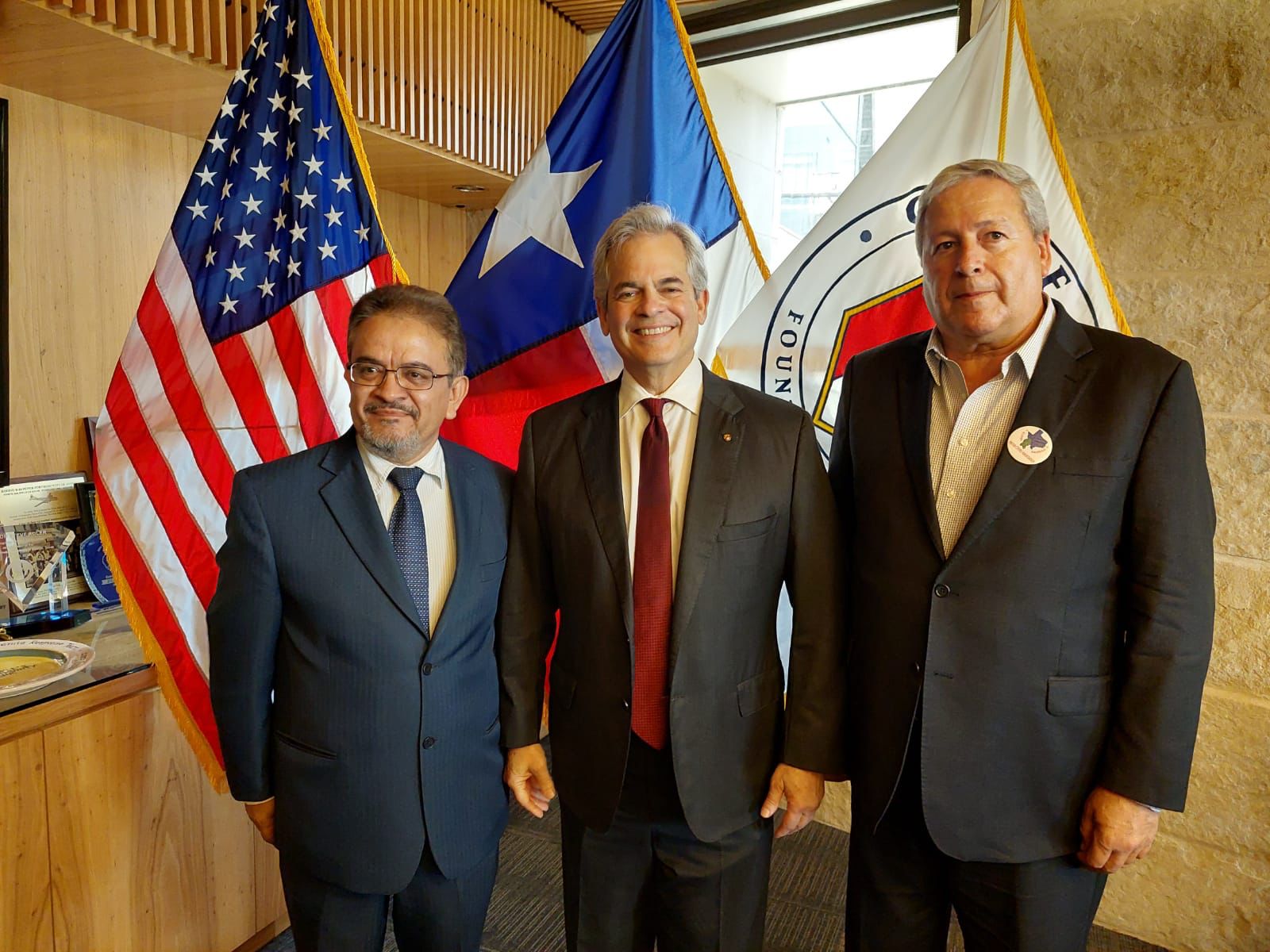 Refrendan, alcaldes de Saltillo y Austin, hermandad de las ciudades