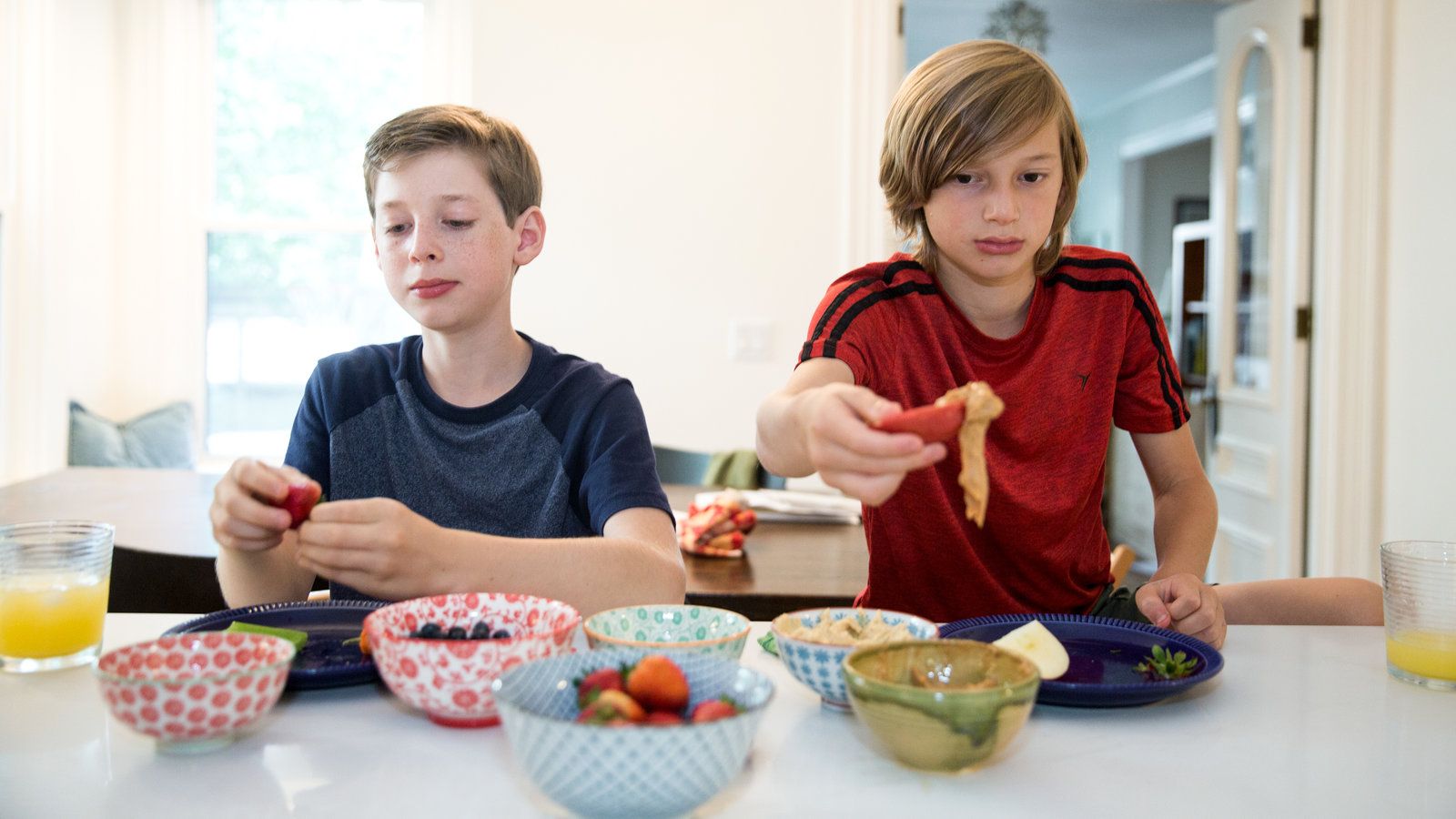 Los niños vegetarianos y carnívoros tienen un crecimiento y una nutrición similares, pero no el mismo peso, según estudio