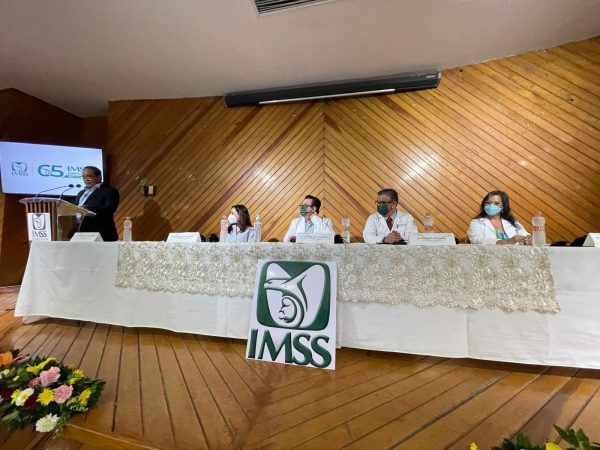 Reconoce IMSS Coahuila a personal con 25 años y más de servicio
