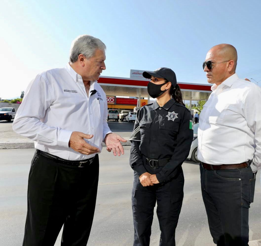 Exhorta Chema Fraustro a tomar conciencia al conducir