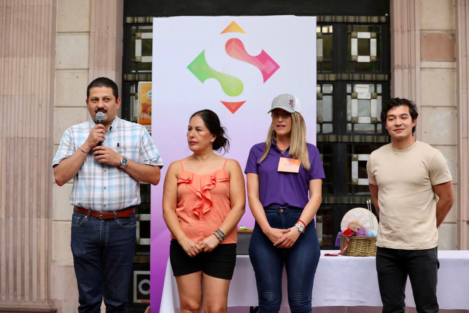 Se realiza con éxito tercera edición del Mercado Mujeres Unidas