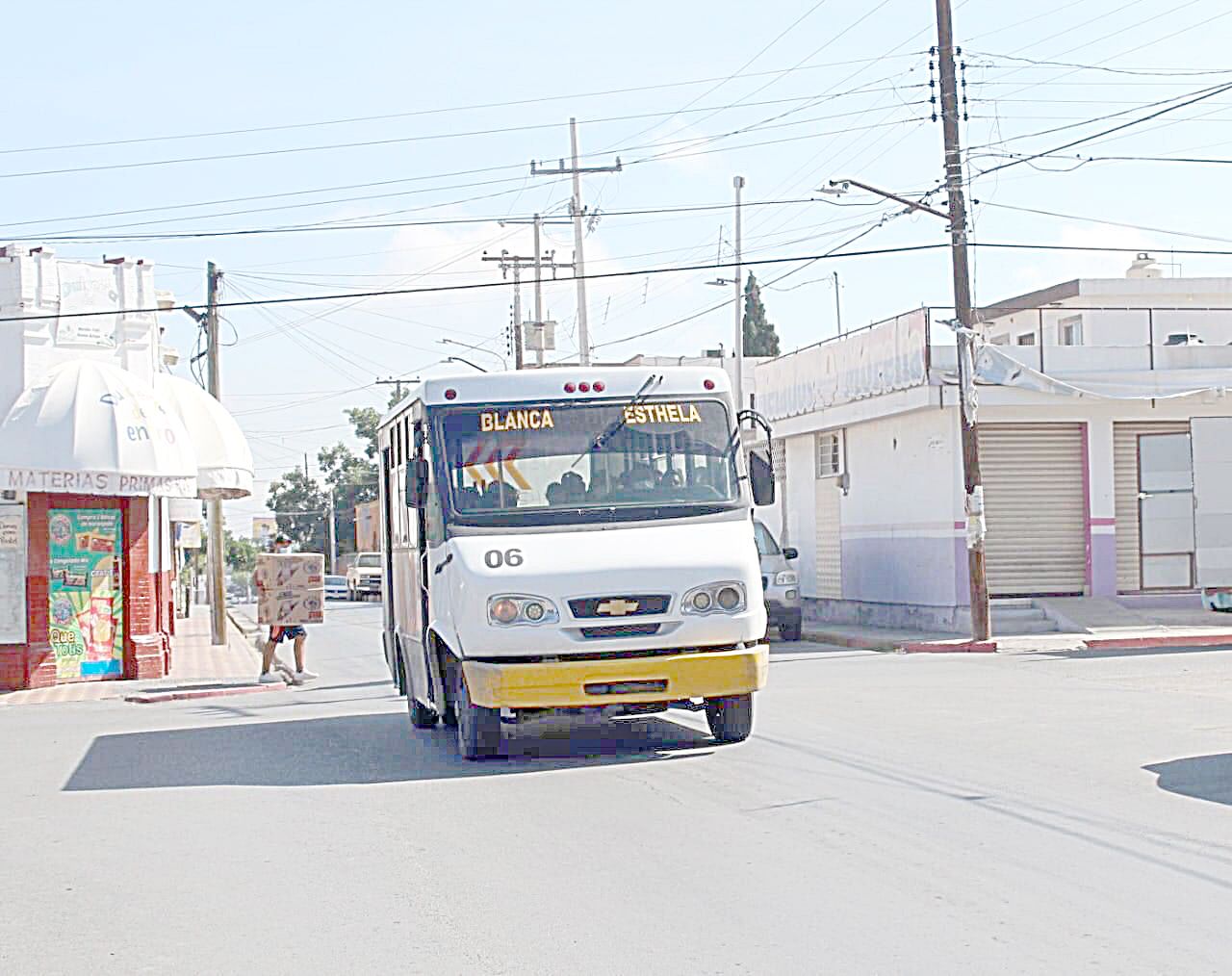 “No subiremos tarifas sin mejor transporte”