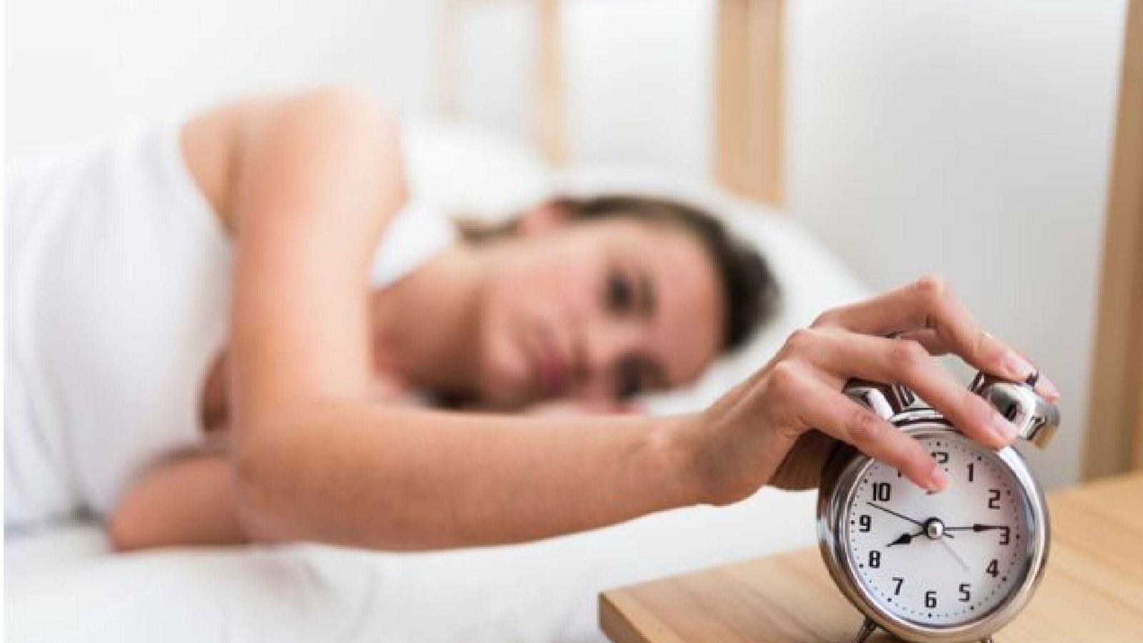 Infartos y somnolencia: esto hace el horario de verano a tu cuerpo, según Alcocer