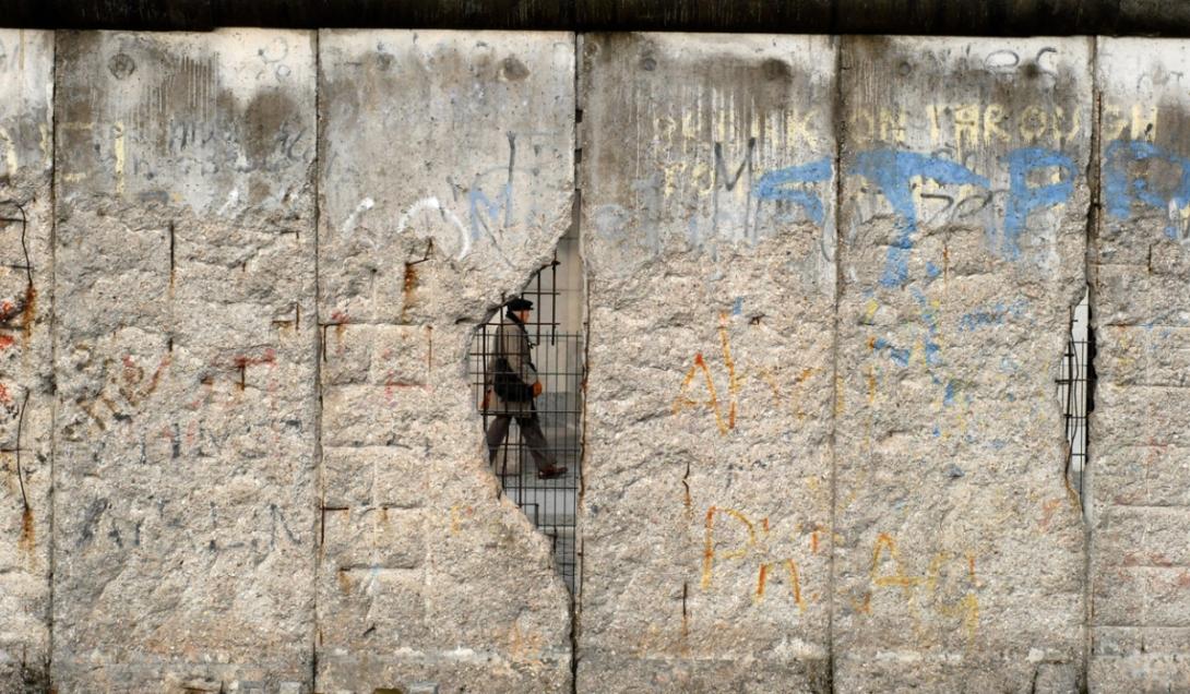 Túnel 29: historia de una increíble fuga bajo el Muro de Berlín