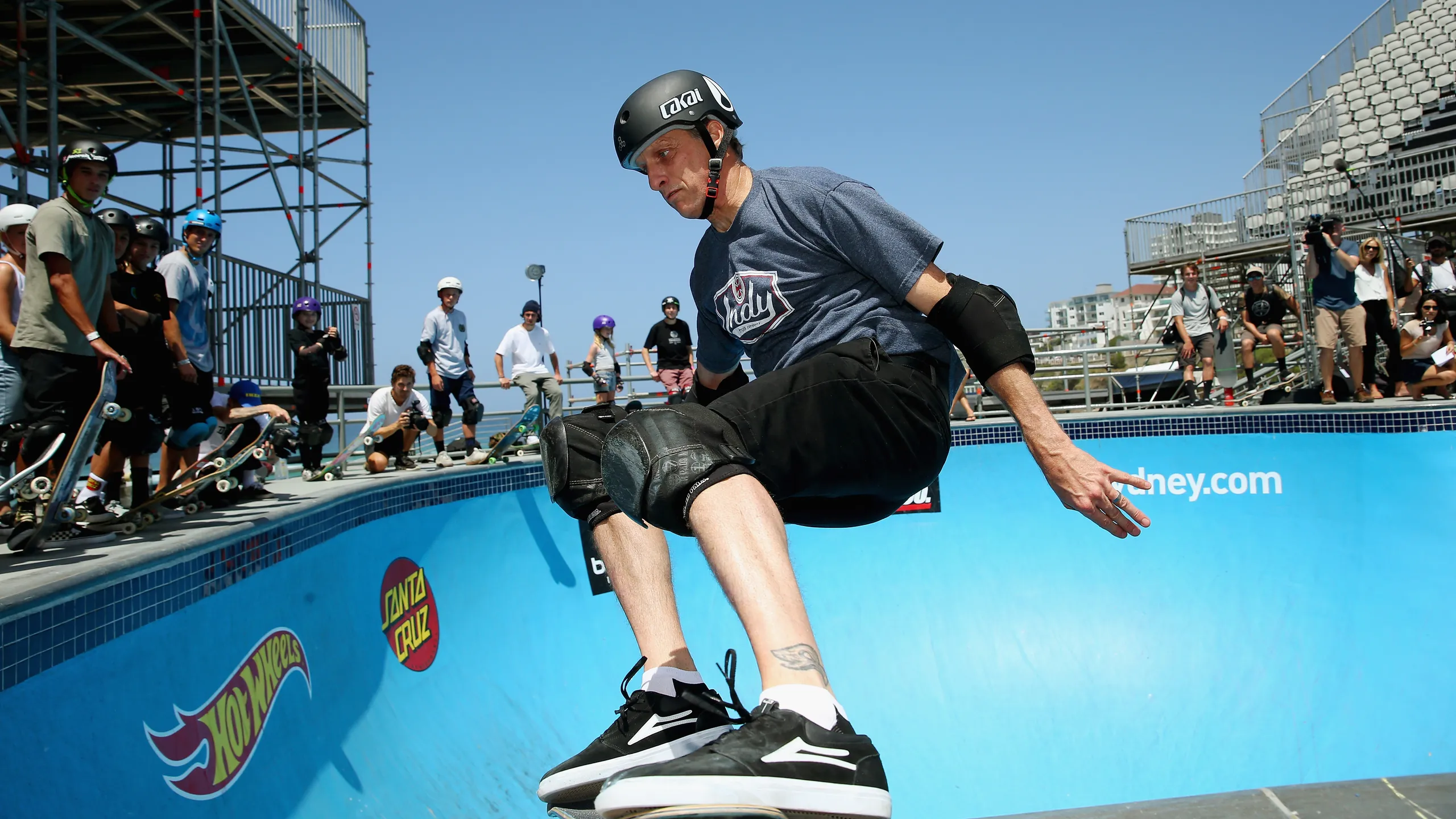 Tony Hawk apuesta por los NFT; busca crear el skatepark más grande del metaverso