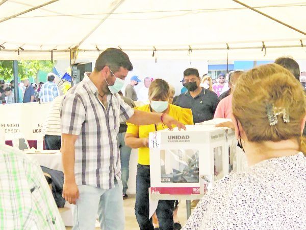 Eligen en Monclova a consejeros de Morena