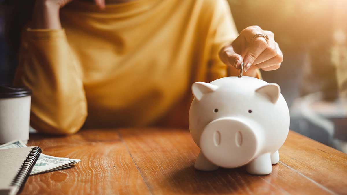 ¿Debes ahorrar para tu retiro laboral? Así puedes registrarte en una Afore, según la Consar