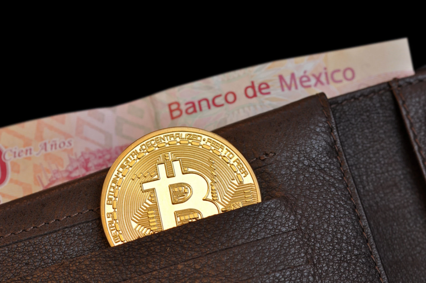 Las remesas impulsan el uso de las criptomonedas en México