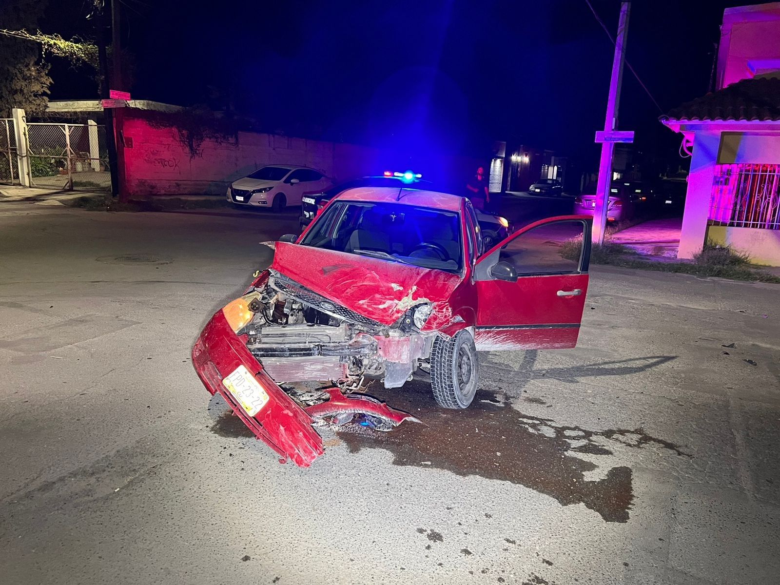Se impactan dos autos compactos en Asturias