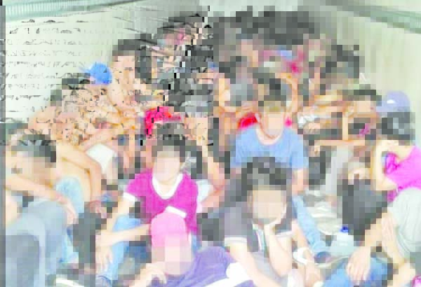 Asegura PCC tráiler con 127 migrantes