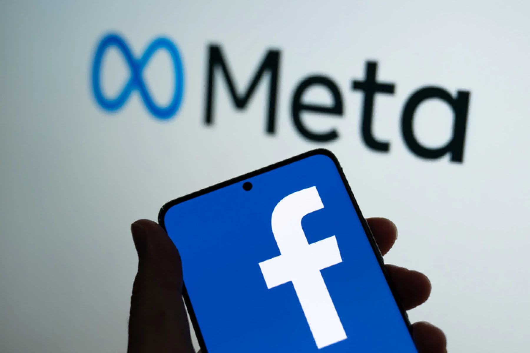 Facebook ya no venderá ‘En Vivo’ e insiste en Reels