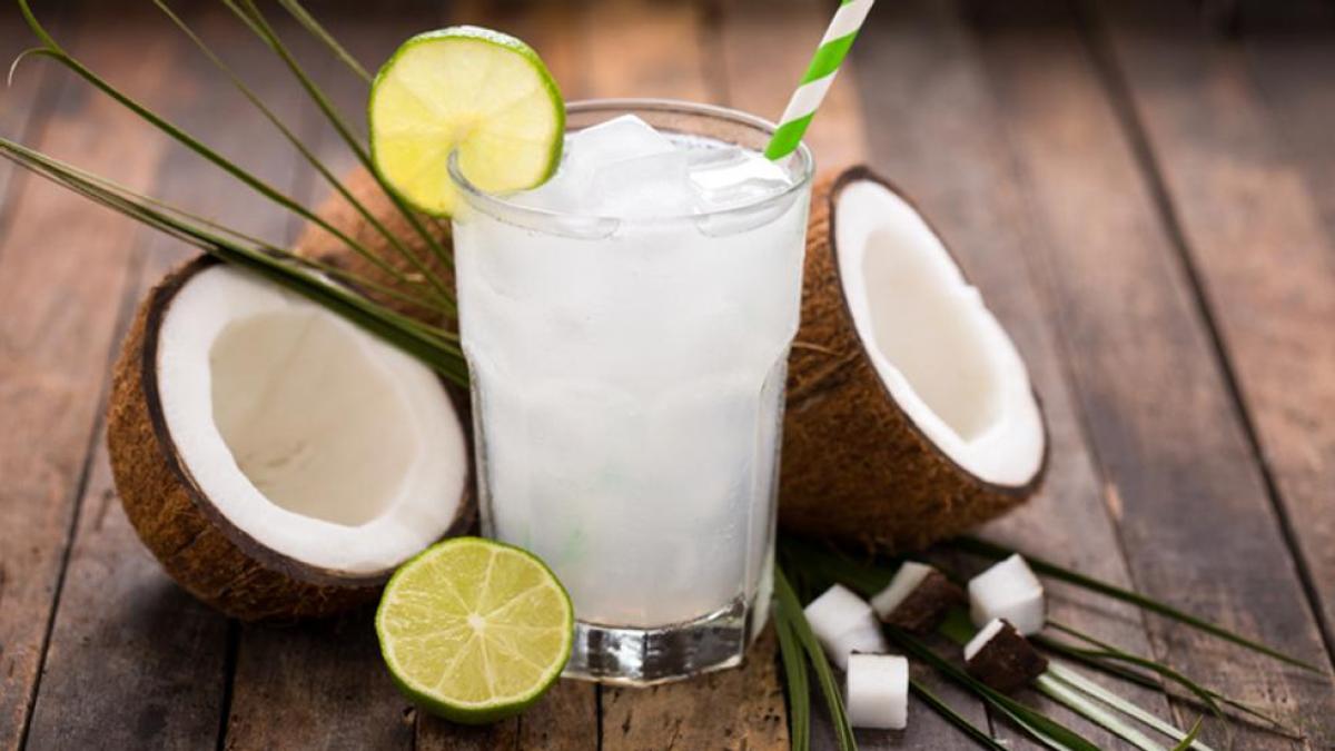 Los verdaderos beneficios del agua de coco