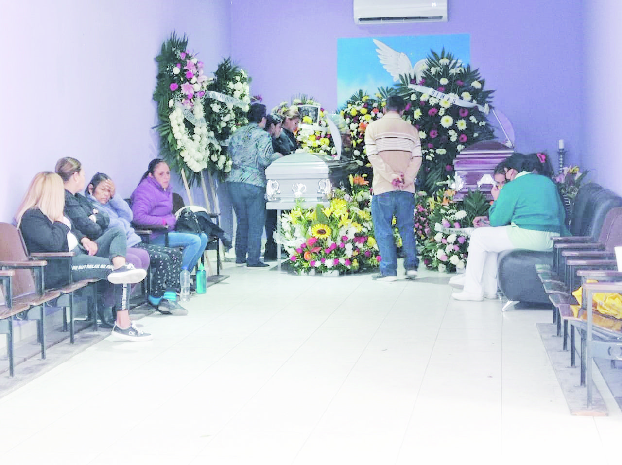 Lloran muerte de Juanita y Roberto