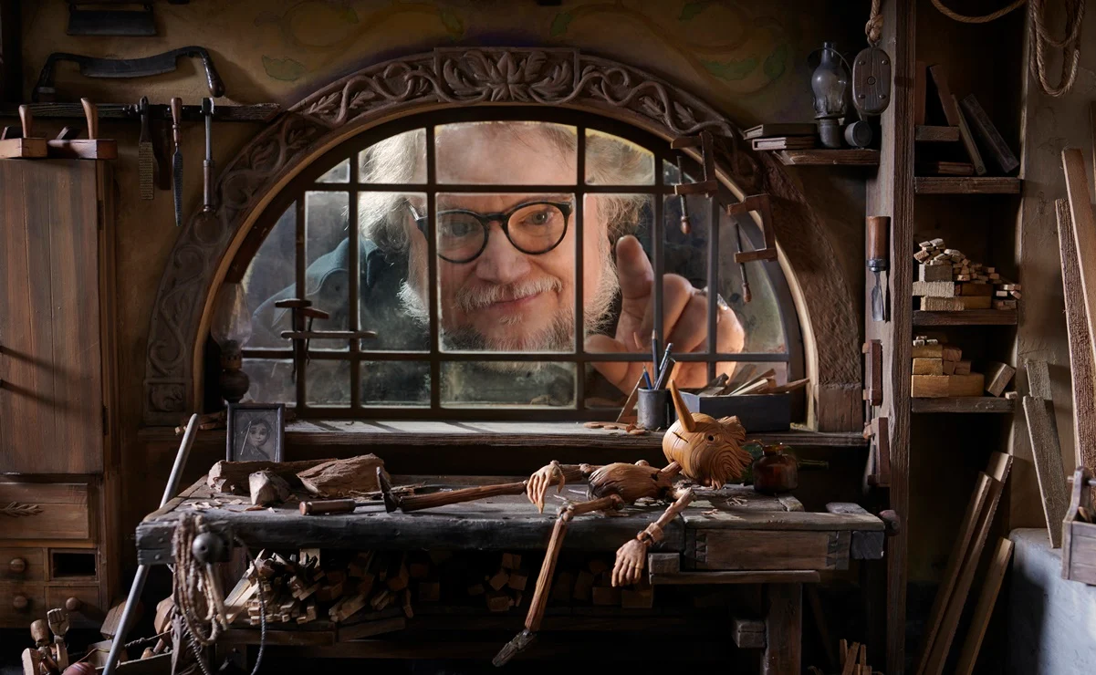Guillermo del Toro critica destrucción del cine mexicano; algunas salas de cine no estrenan «Pinocho»