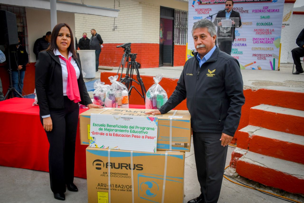 Llevan en PN brigada a escuela Nicolás Bravo
