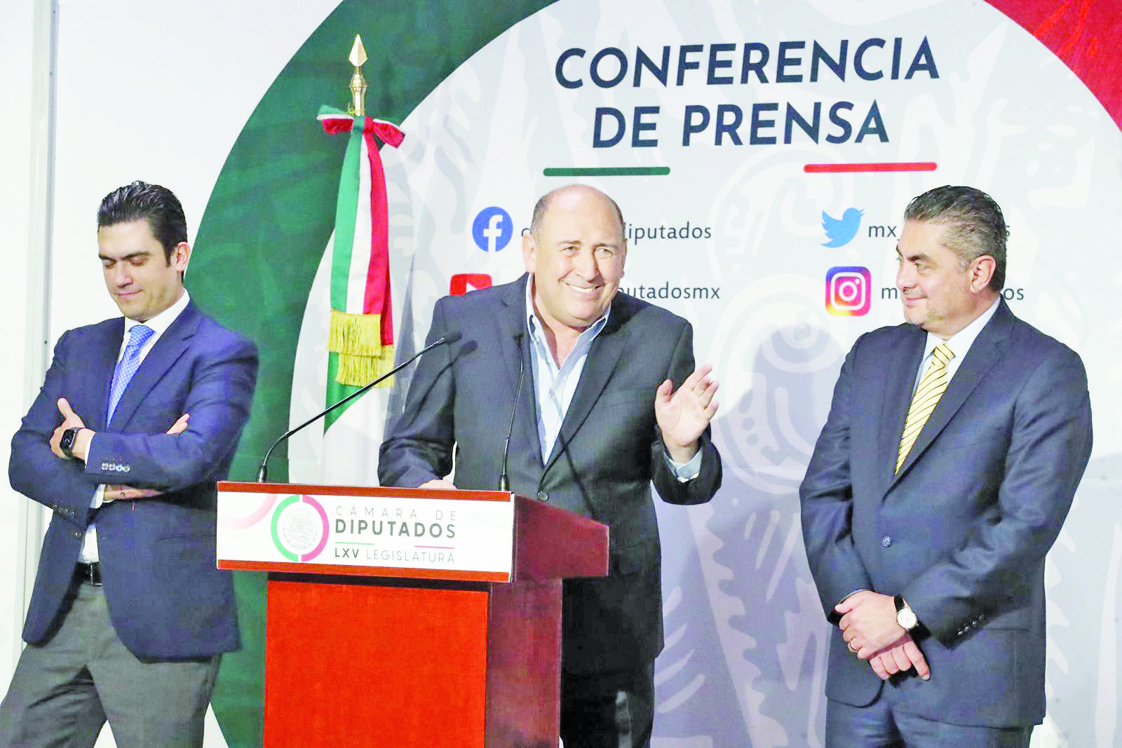 Va por México impugna la reforma electoral