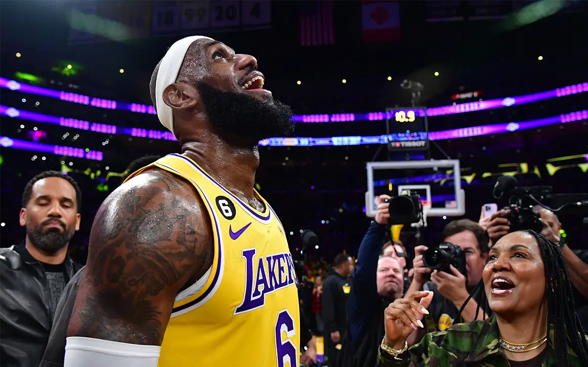 LeBron James es el máximo anotador en la historia de la NBA