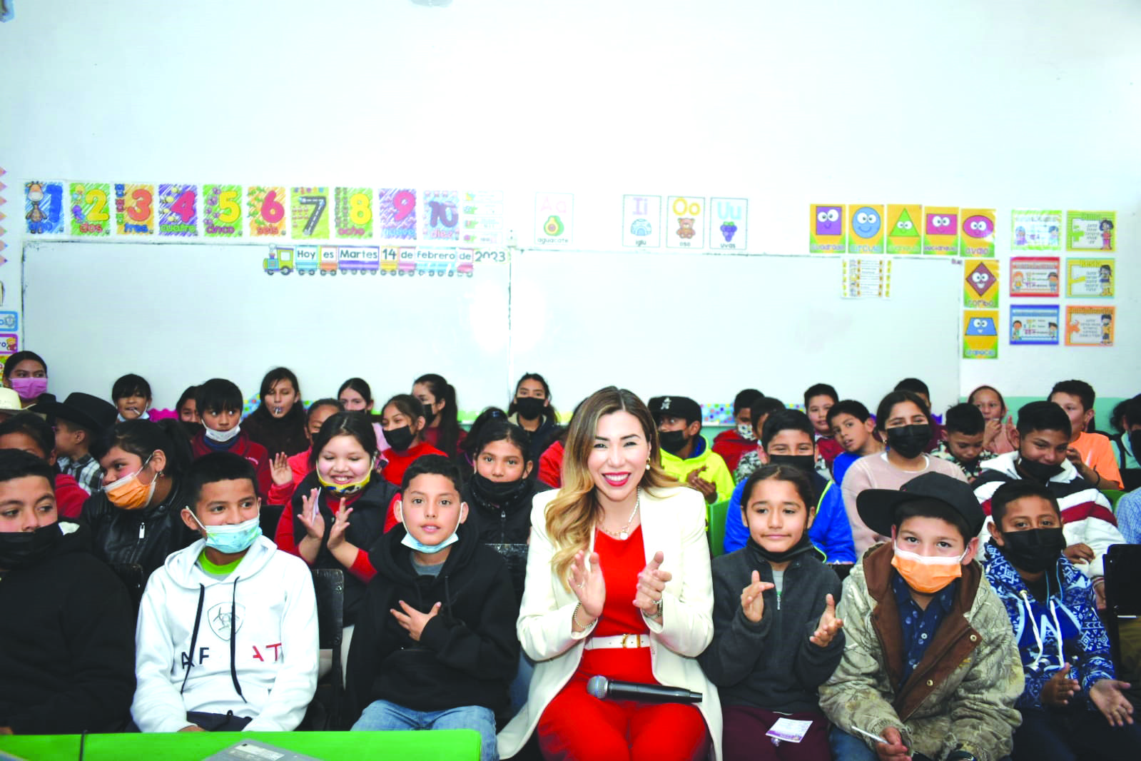 Hace Tania equipo contra el bullying