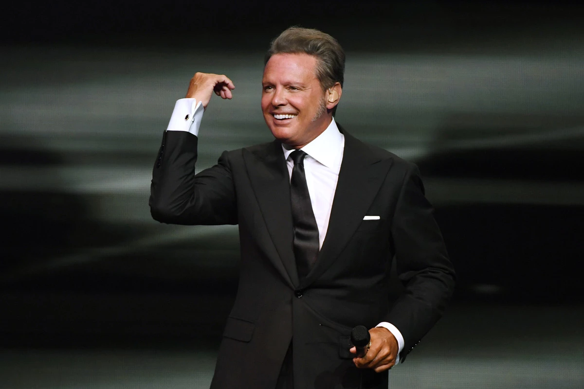 Luis Miguel anunció una feliz noticia