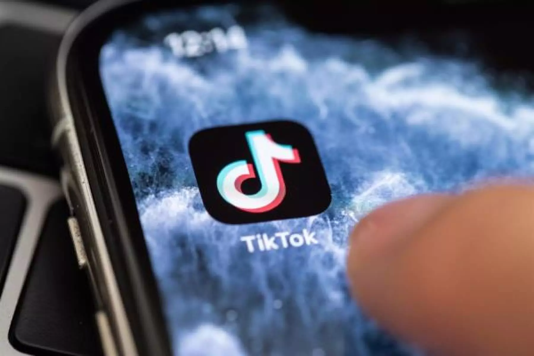 Reino Unido prohíbe Tik Tok por razones de seguridad