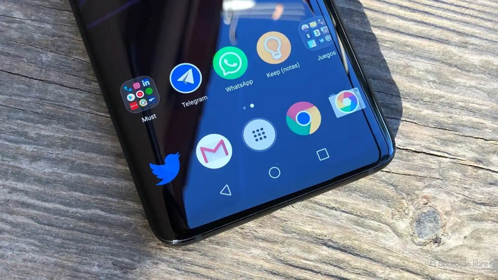 Celulares que pueden ser hackeados con solo saber el número