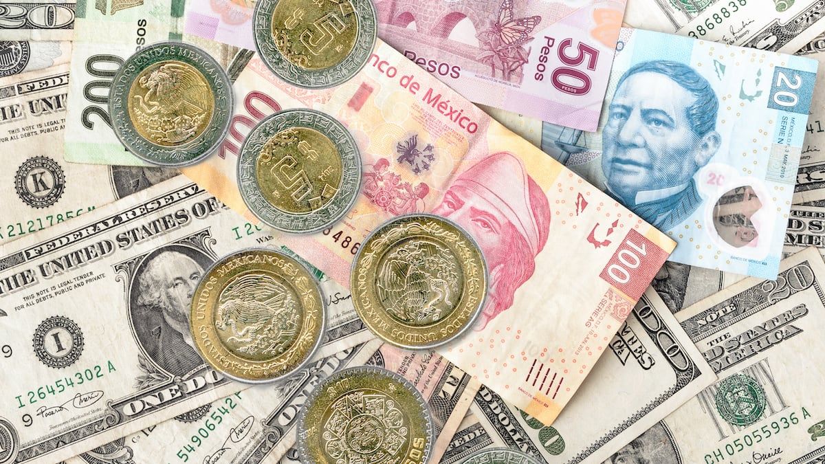 Economía de EU ‘empuja’ al peso: Abre con ganancias tras ‘pequeño’ crecimiento del PIB