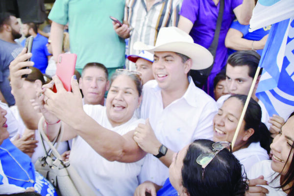 ‘La unión hace la fuerza’: arranca Paredes campaña