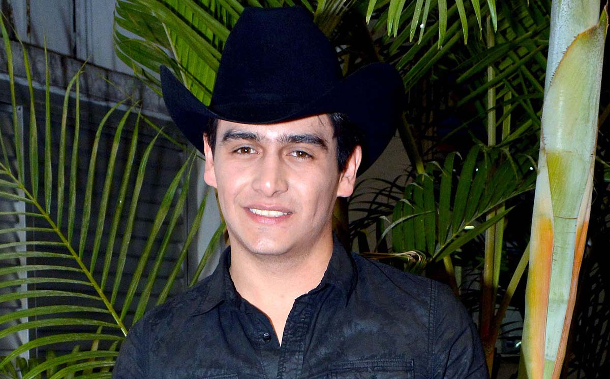 Julián Figueroa habría intentado comunicarse con una amiga horas antes de morir