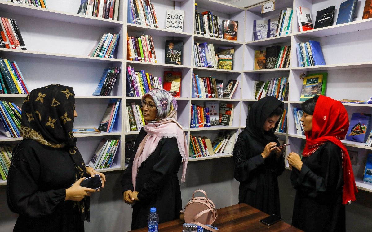 ONU condena prohibición talibán contra trabajo femenino