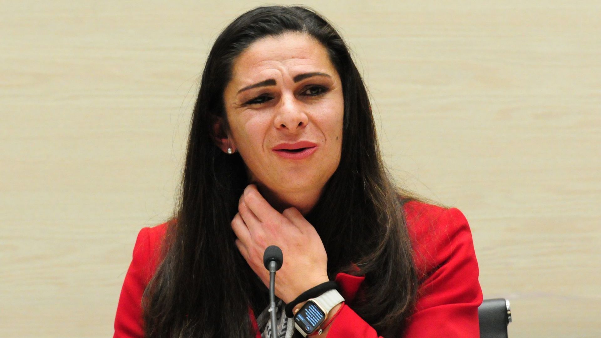 Ana Guevara se lanza contra el equipo de Natación Artística: «Por mí que vendan calzones»