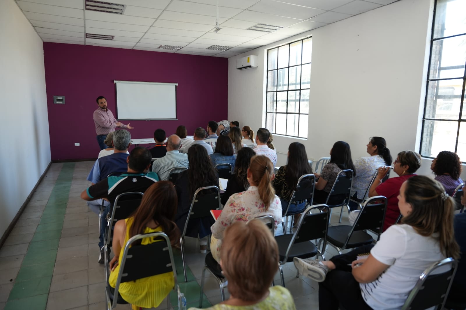 CAPACITAN A FUNCIONARIOS PARA PRESENTACIÓN DE DECLARACIÓN PATRIMONIAL
