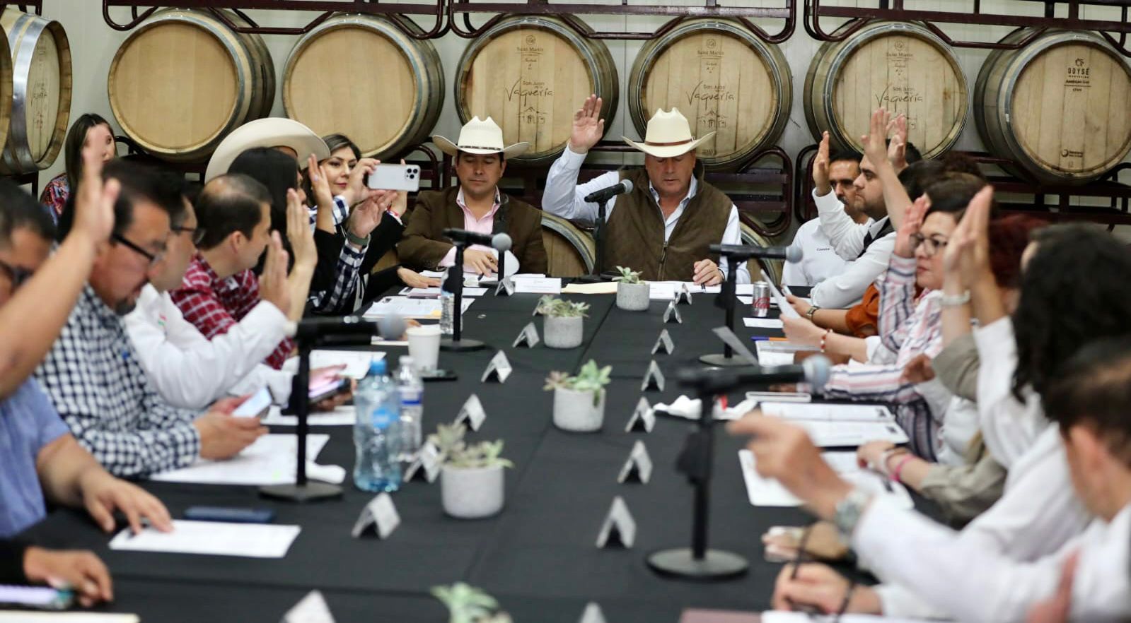 Sesiona Cabildo Itinerante en ejido San Juan de la Vaquería