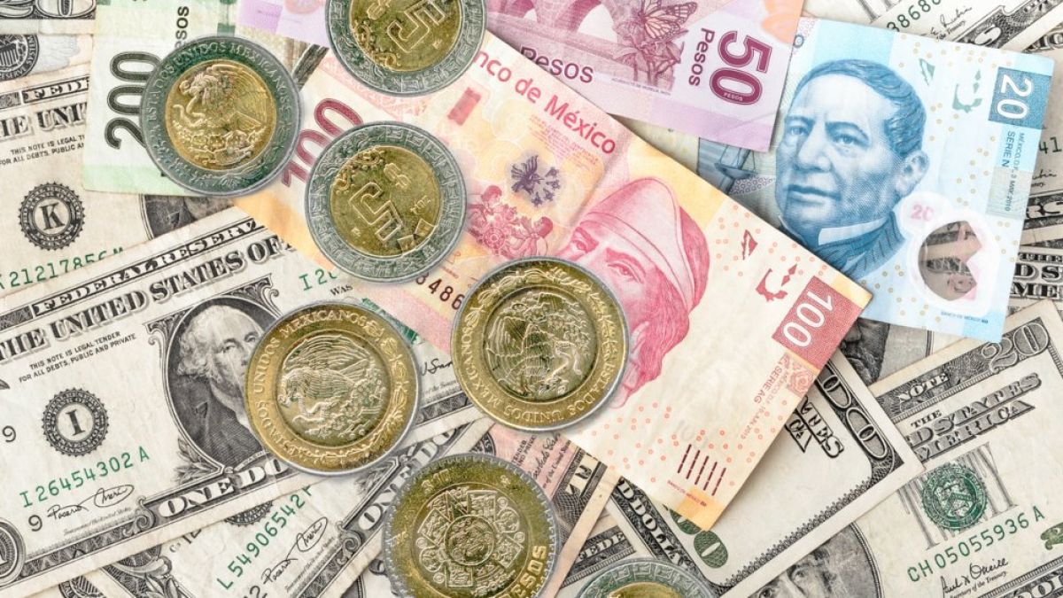 Peso ‘topa con pared’ con el dólar por negociaciones sobre techo de la deuda de EU