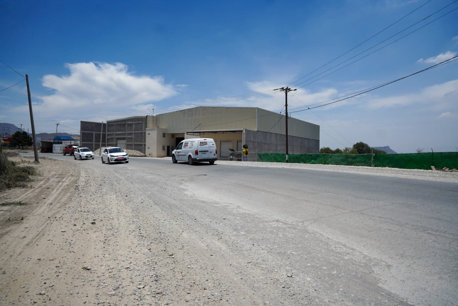 SE SUMA RAMOS ARIZPE A OBRAS DE AMPLIACIÓN DE CARRETERA «LOS PINOS»