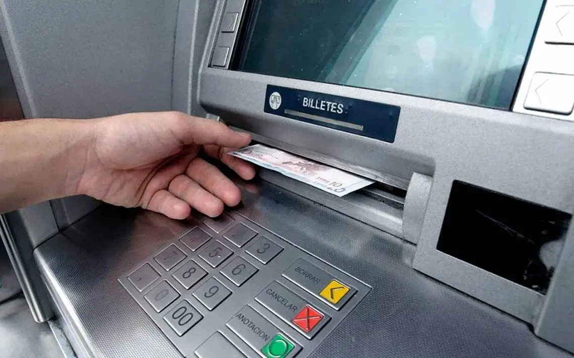 ¿Qué cajeros automáticos no cobran comisión? Esto se ahorran los clientes, según Condusef