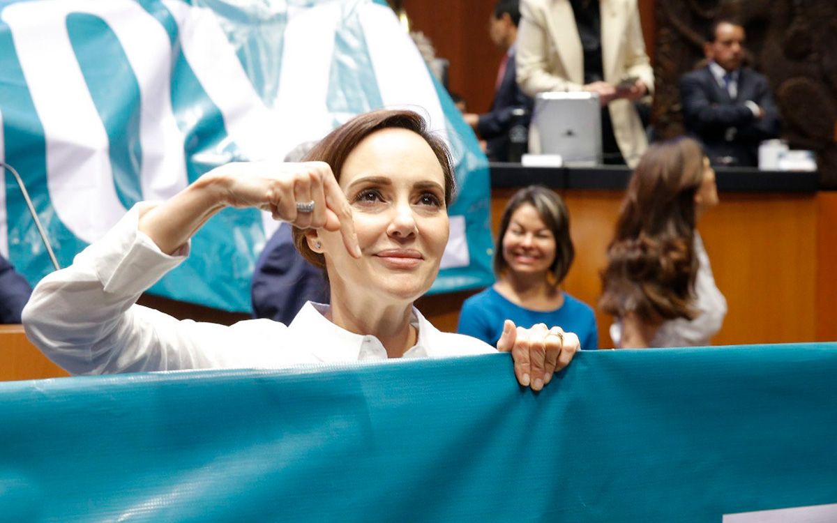 Lilly Tellez se baja de la contienda presidencial 2024